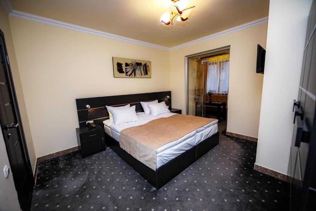Hotel Skyline 3*